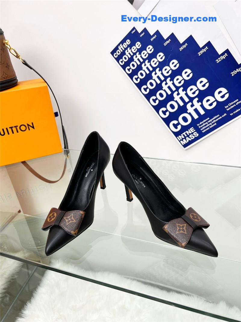l0vis Vvtt0n lv bow high heels