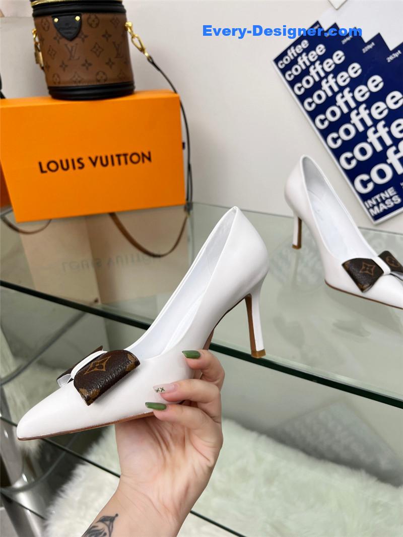 l0vis Vvtt0n lv bow high heels