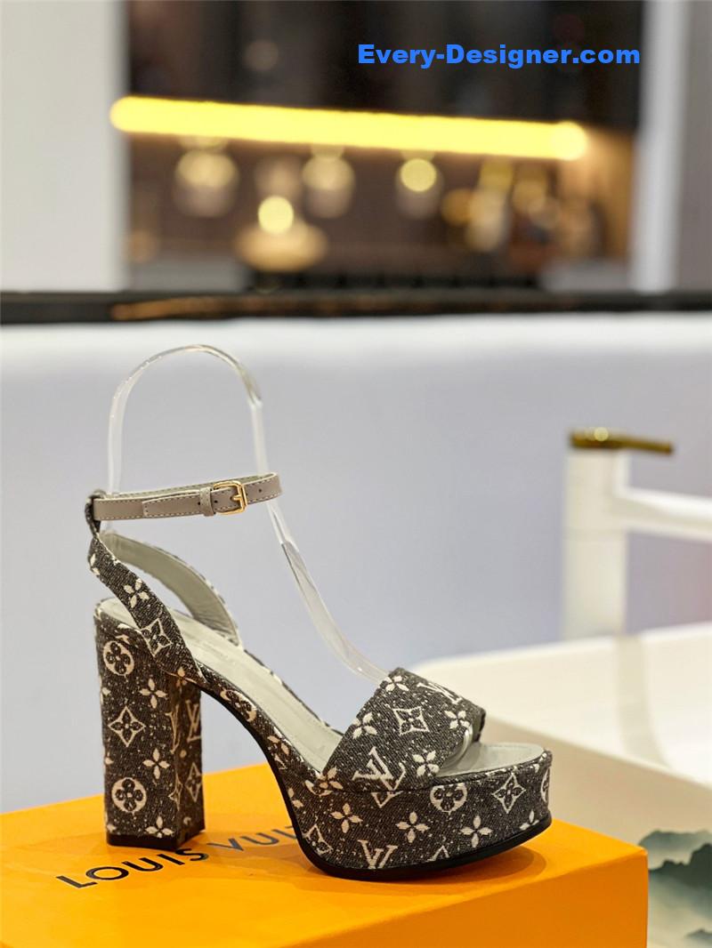 l0vis Vvtt0n lv high imitation platform high heel sandals