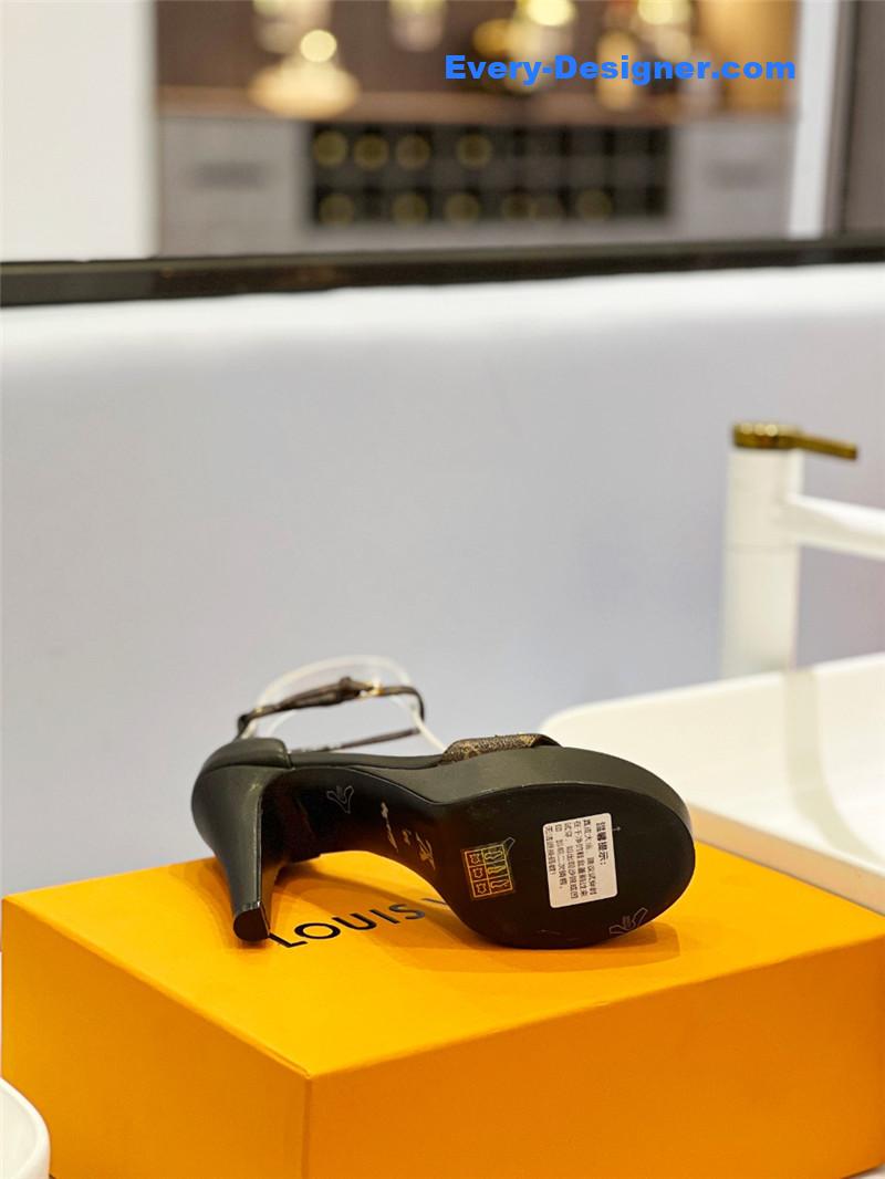 l0vis Vvtt0n lv platform high-heeled sandals