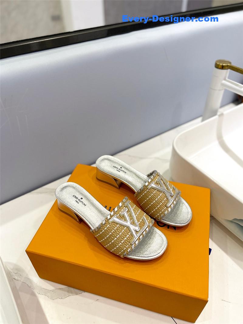 l0vis Vvtt0n lv catwalk style british retro slippers