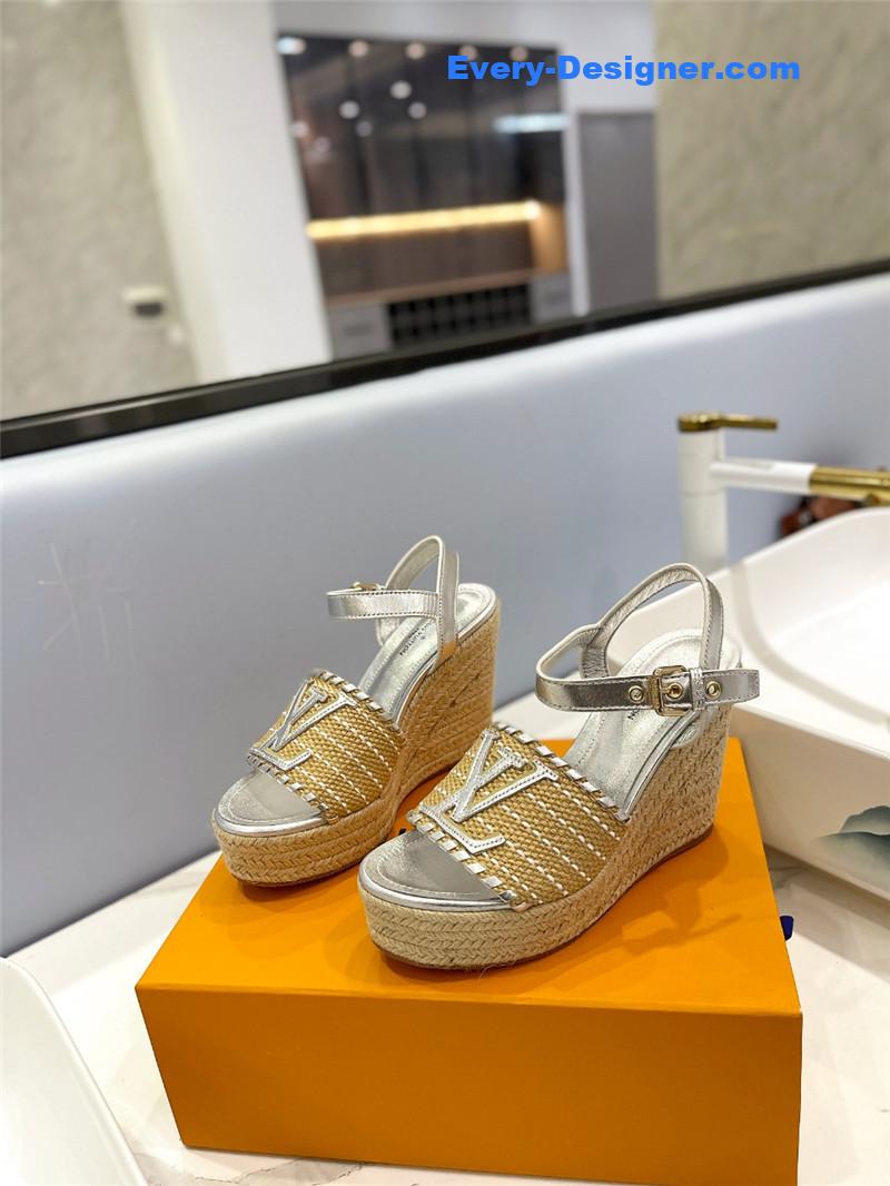 l0vis Vvtt0n lv latest catwalk platform sandals