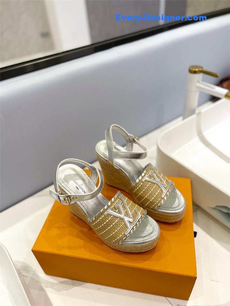 l0vis Vvtt0n lv latest catwalk platform sandals