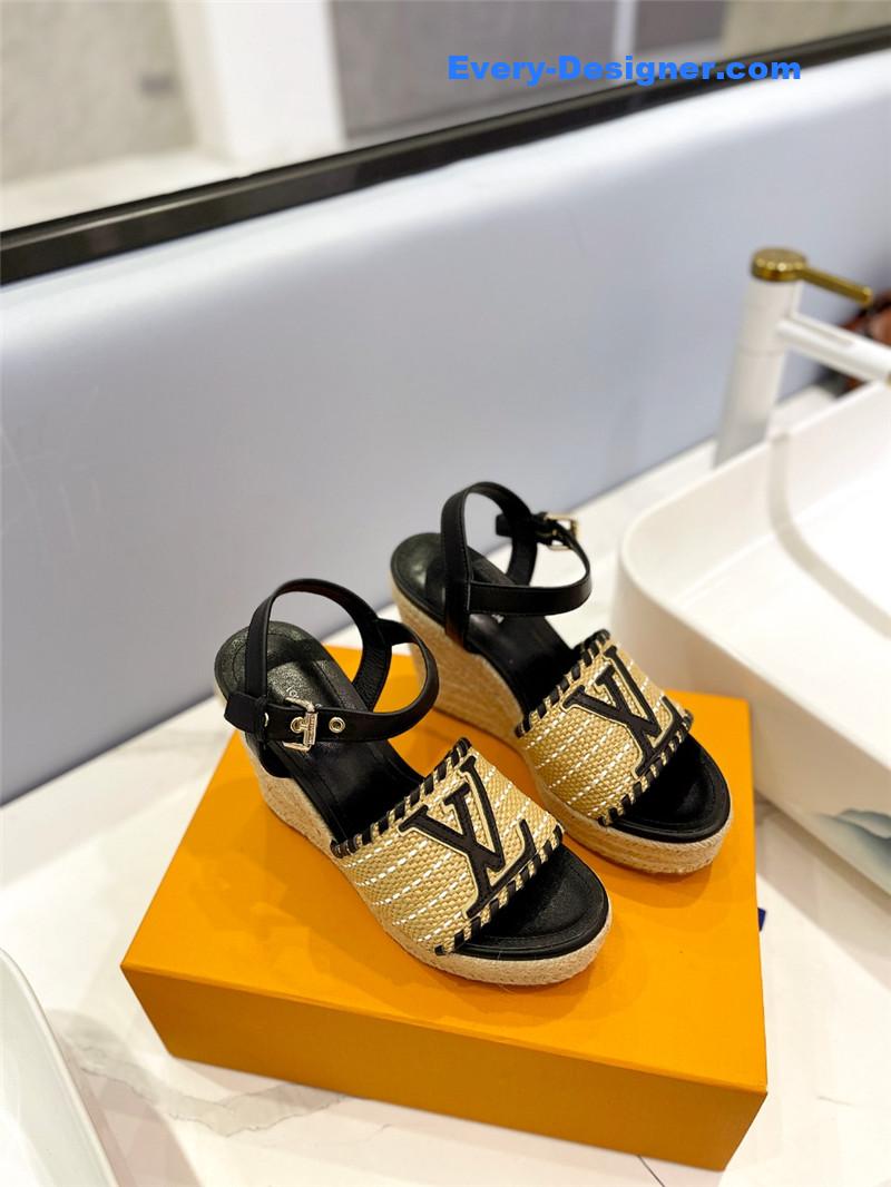 l0vis Vvtt0n lv latest catwalk platform sandals