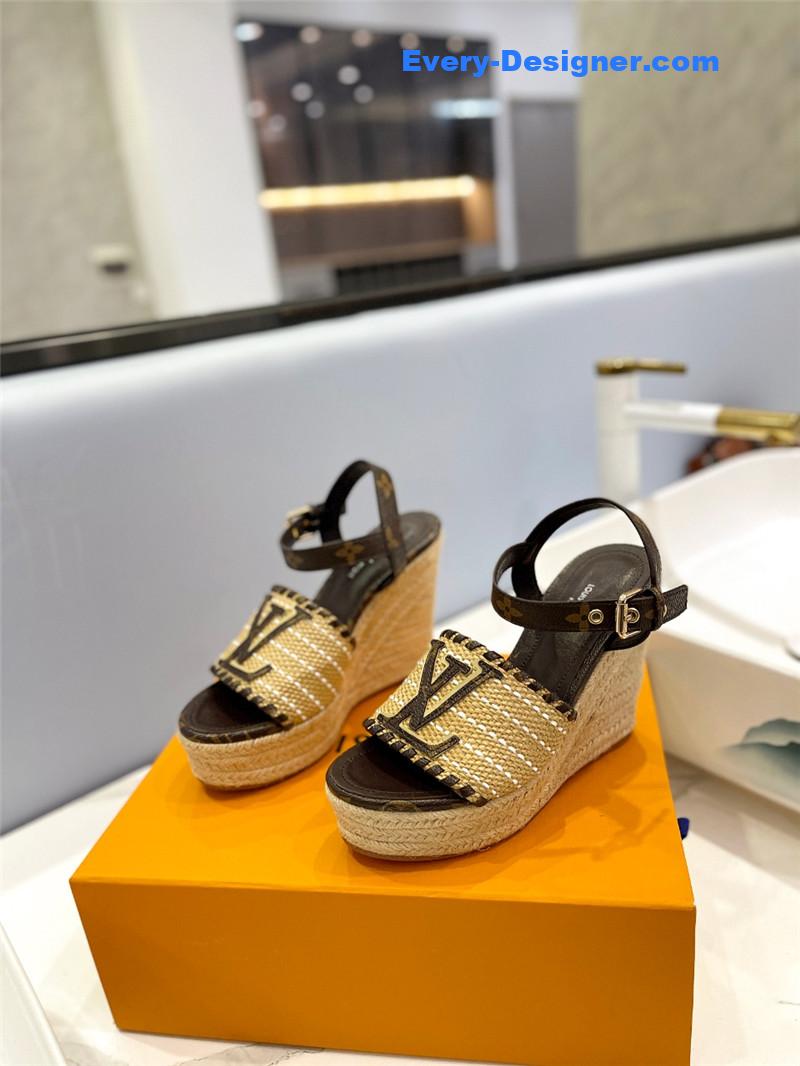 l0vis Vvtt0n lv latest catwalk platform sandals