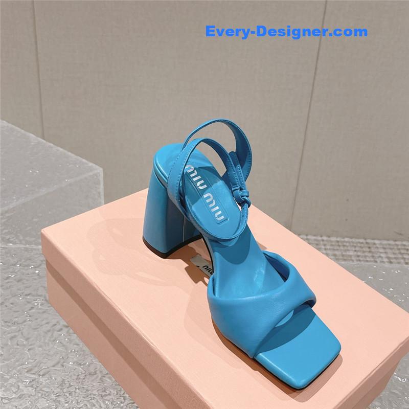 M1um1u new rhinestone pinch sandals