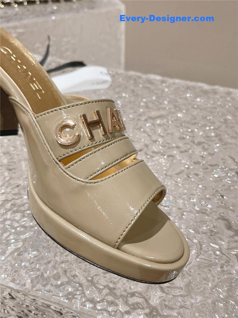 CC platform high heel slippers