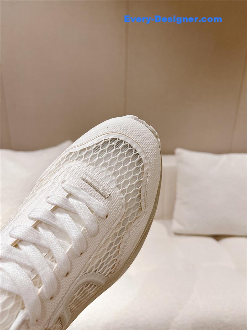 Va1e*ntin0 counter air cushion casual shoes