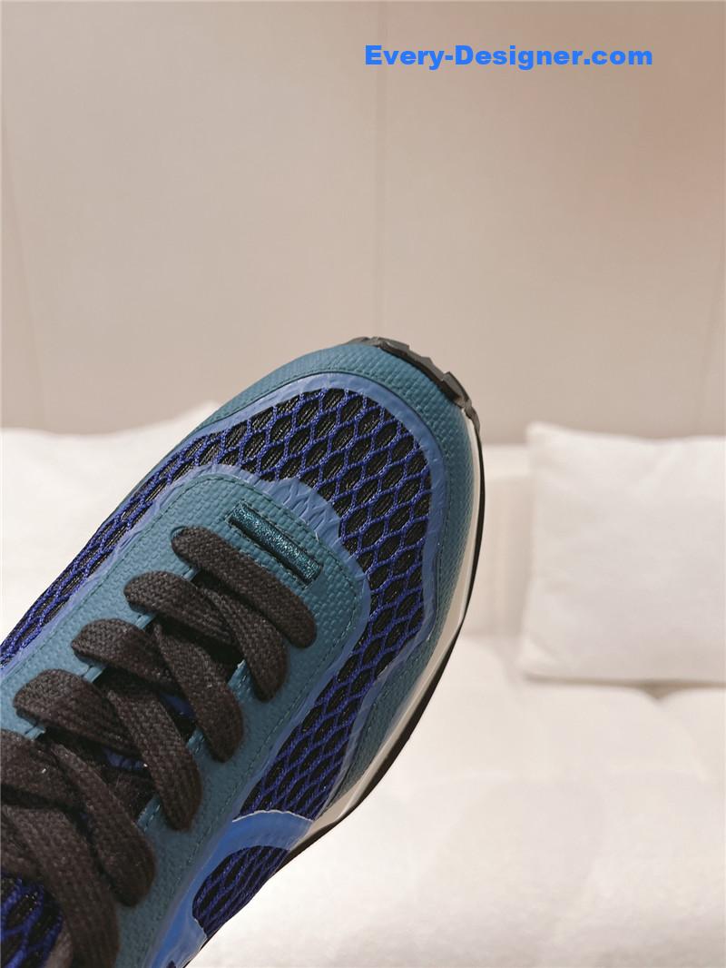 Va1e*ntin0 counter air cushion casual shoes