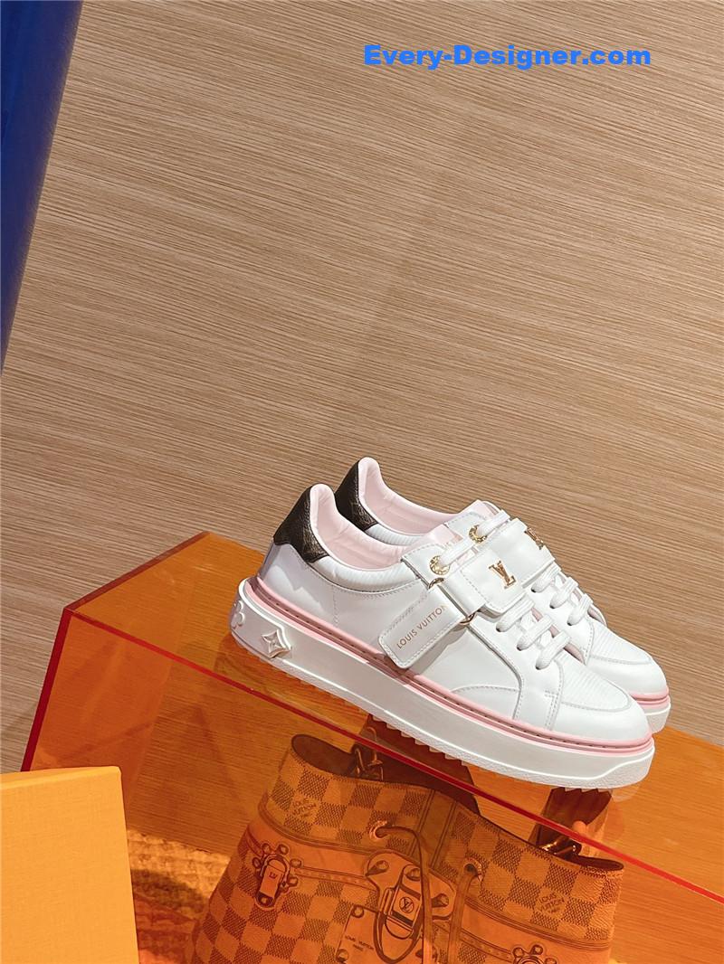 l0vis Vvtt0n lv new white shoes