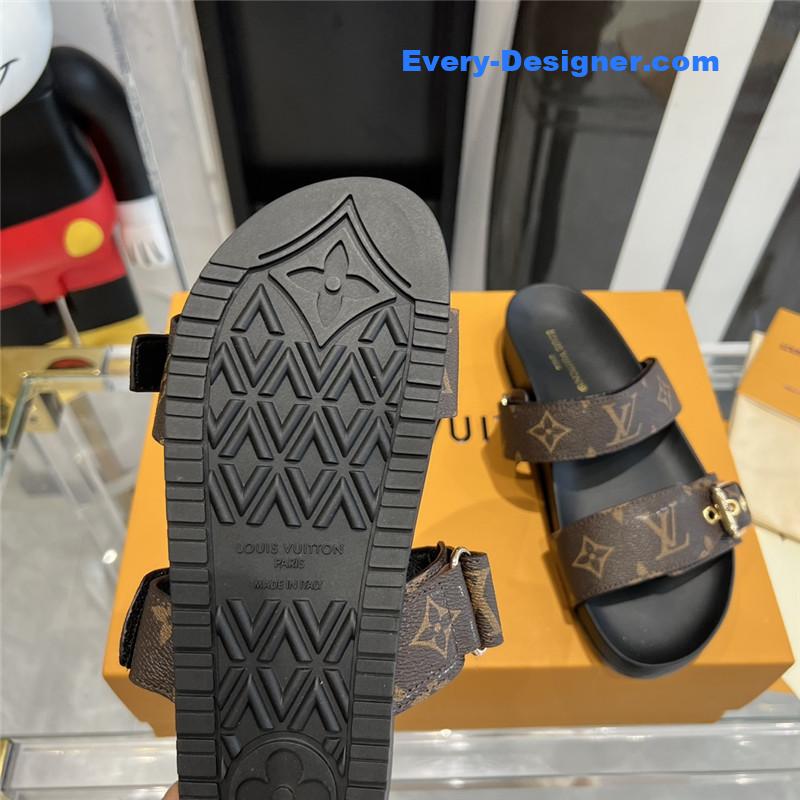 l0vis Vvtt0n lv spring summer beach slippers