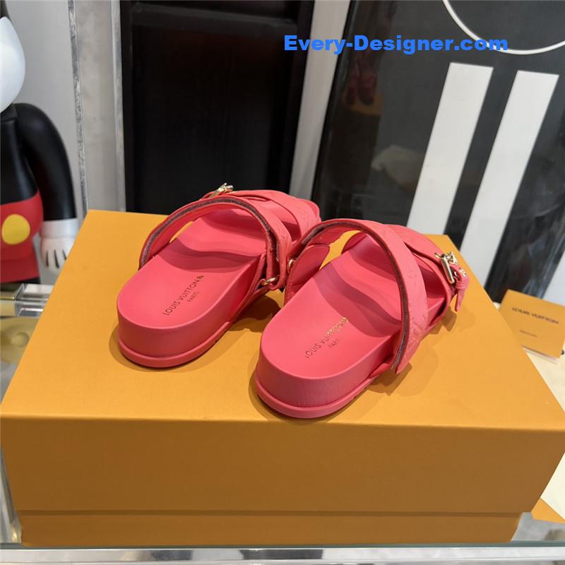 l0vis Vvtt0n lv spring summer beach slippers