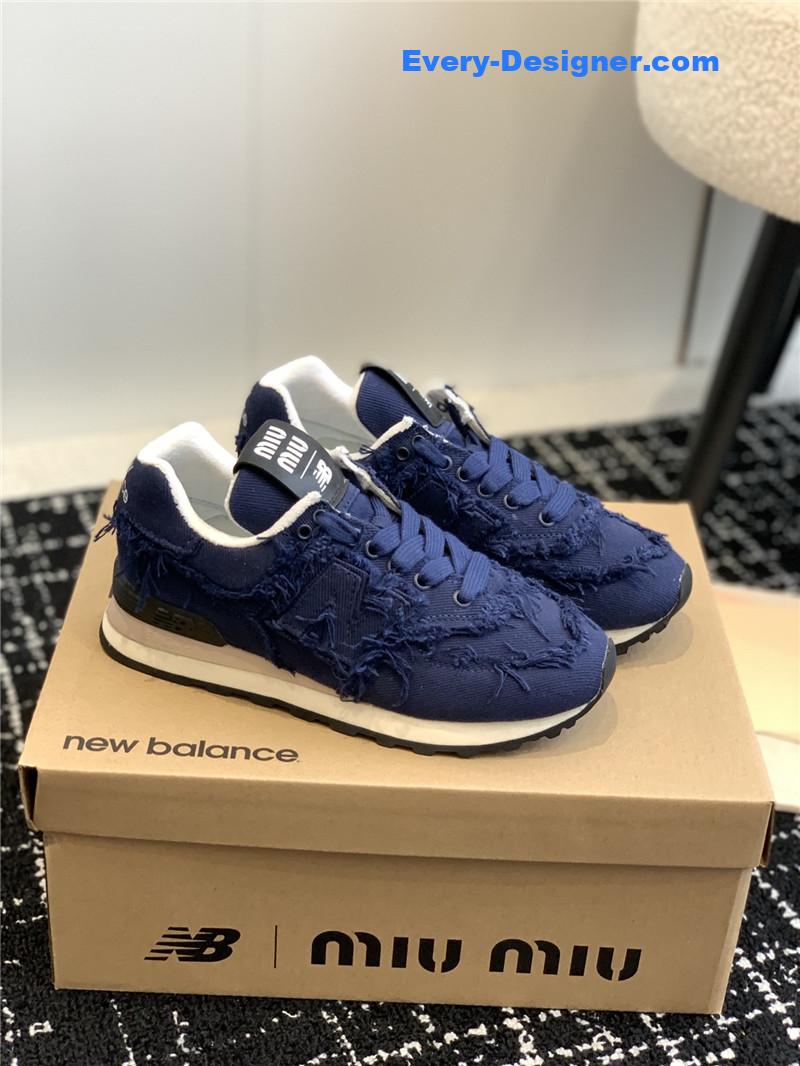 M1um1u retro rough grain upper stitching casual shoes