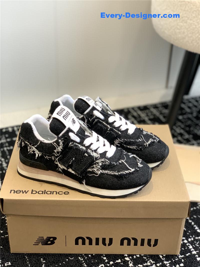 M1um1u retro rough grain upper stitching casual shoes