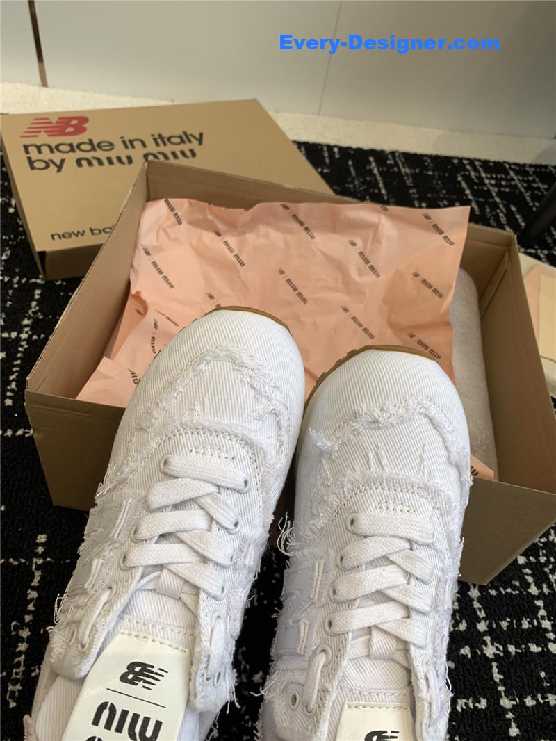 M1um1u retro rough grain upper stitching casual shoes