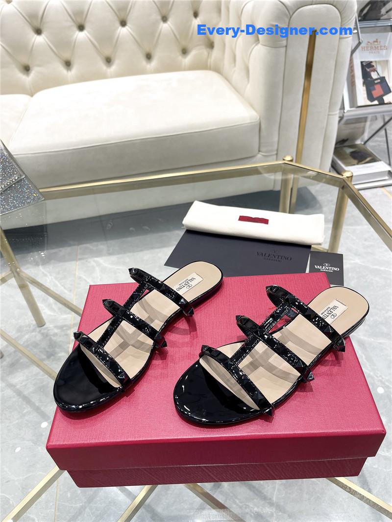 Va1e*ntin0 classic studded sandals