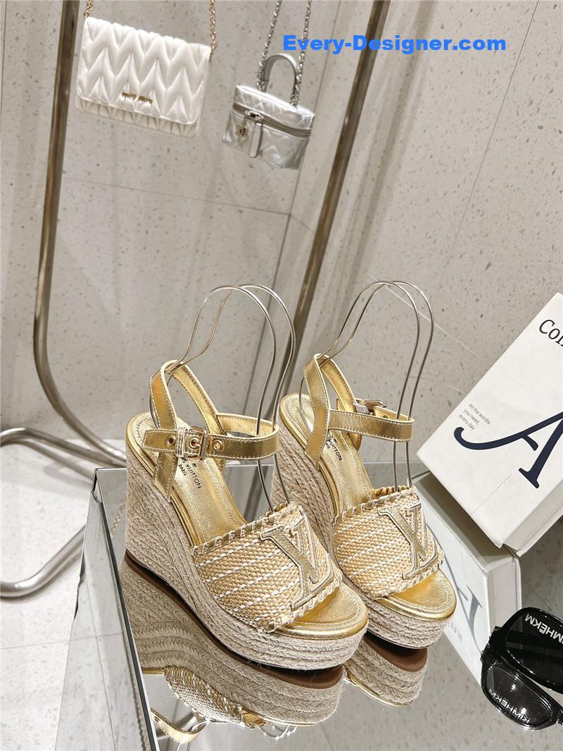 l0vis Vvtt0n lv straw platform sandals