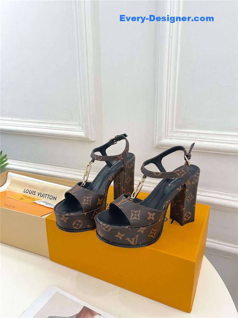 l0vis Vvtt0n lv explosive style platform high-heeled sandals