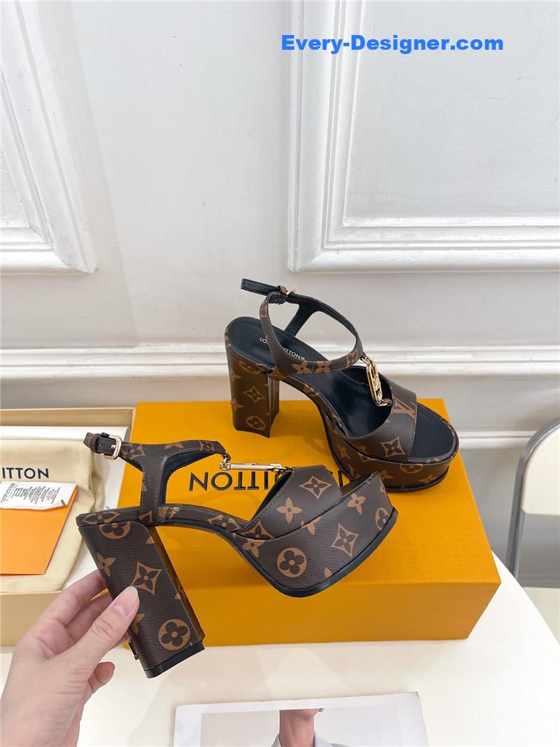 l0vis Vvtt0n lv explosive style platform high-heeled sandals