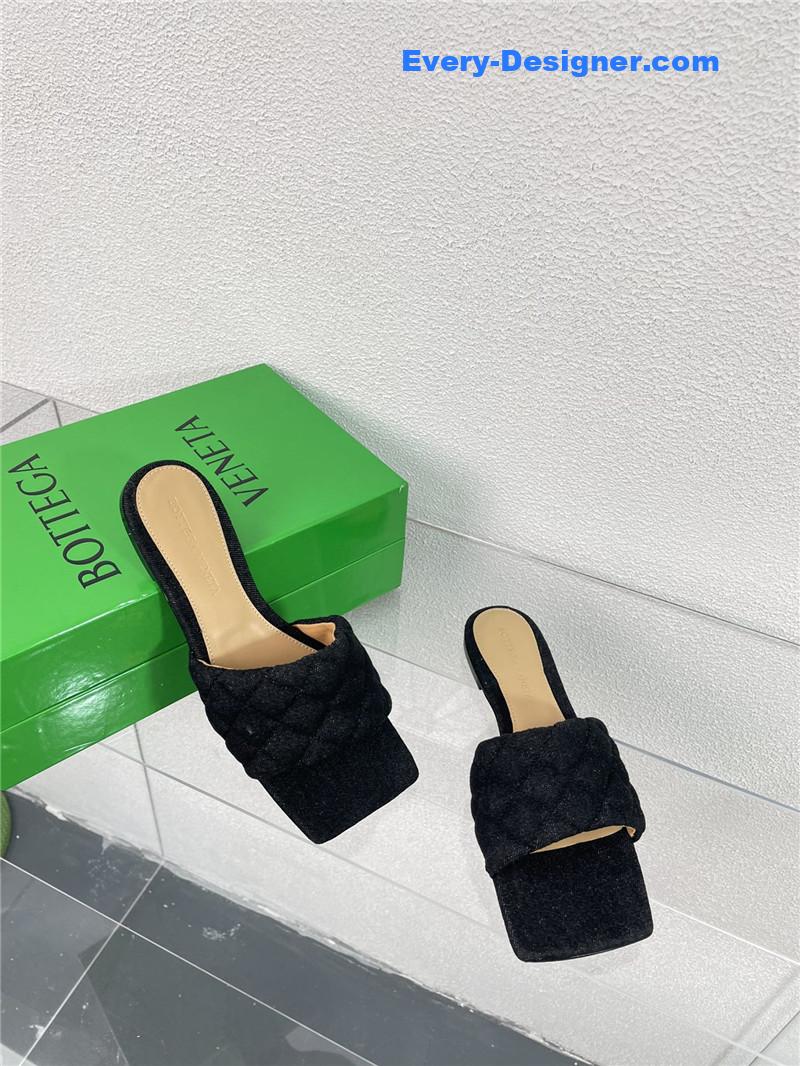 b0tt*ga Ven*ta new wash denim deep mouth slippers