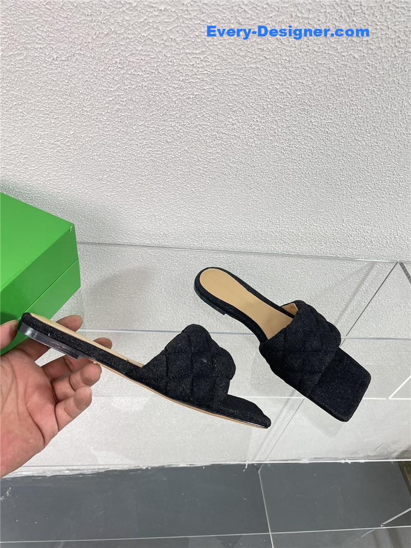 b0tt*ga Ven*ta new wash denim deep mouth slippers