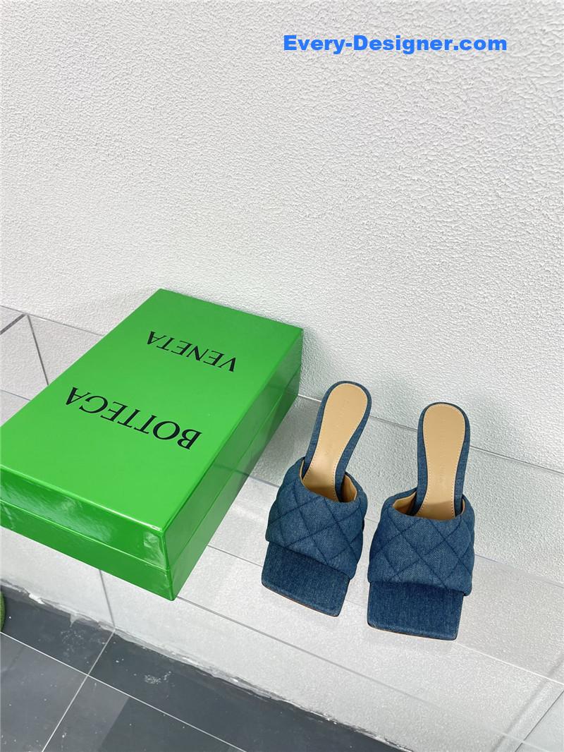 b0tt*ga Ven*ta new wash denim deep mouth slippers