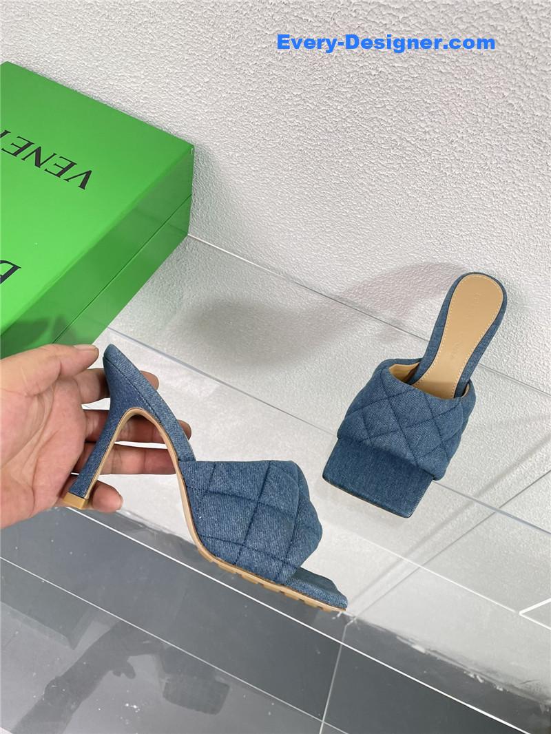 b0tt*ga Ven*ta new wash denim deep mouth slippers