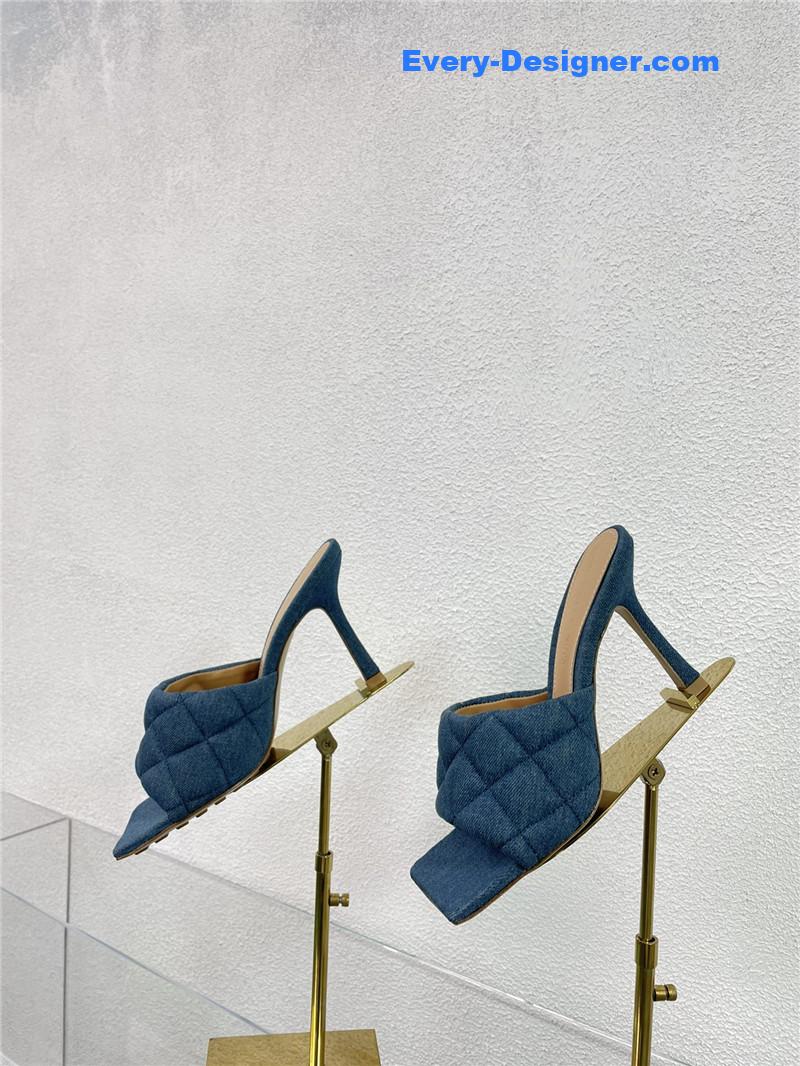 b0tt*ga Ven*ta new wash denim deep mouth slippers