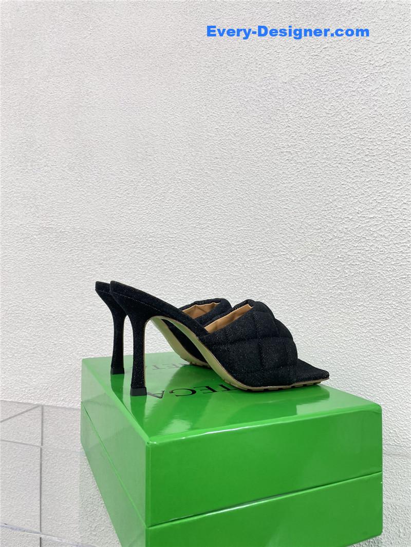 b0tt*ga Ven*ta new wash denim deep mouth slippers