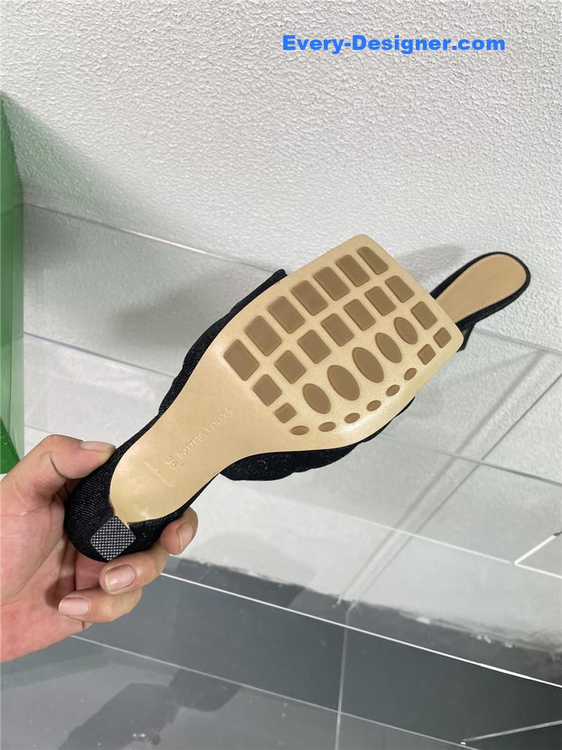 b0tt*ga Ven*ta new wash denim deep mouth slippers