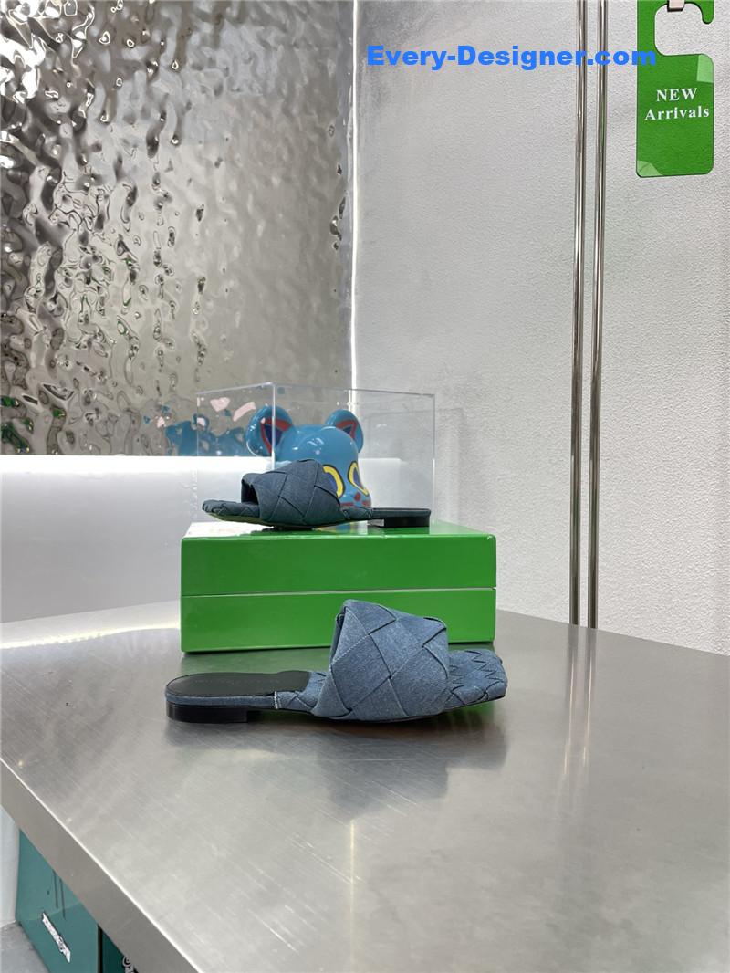 b0tt*ga Ven*ta spring summer flat large woven slippers