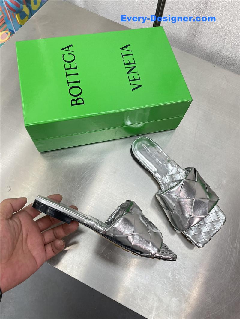 b0tt*ga Ven*ta spring summer flat large woven slippers