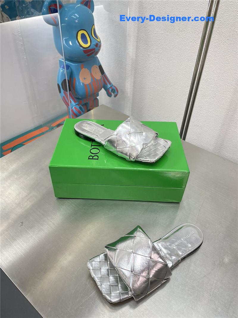 b0tt*ga Ven*ta spring summer flat large woven slippers