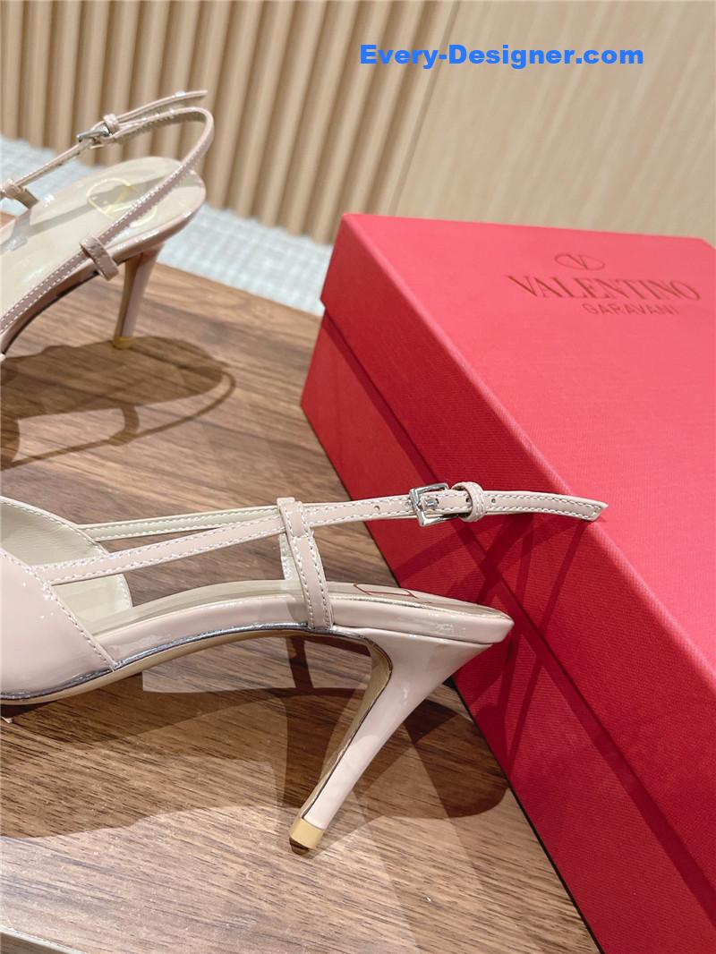 Va1e*ntin0 v buckle kitten heel sandals