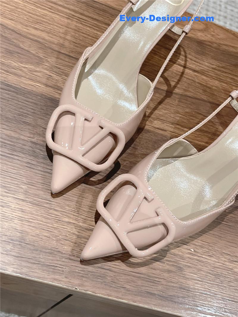 Va1e*ntin0 v buckle kitten heel sandals