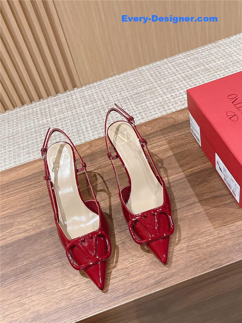 Va1e*ntin0 v buckle kitten heel sandals