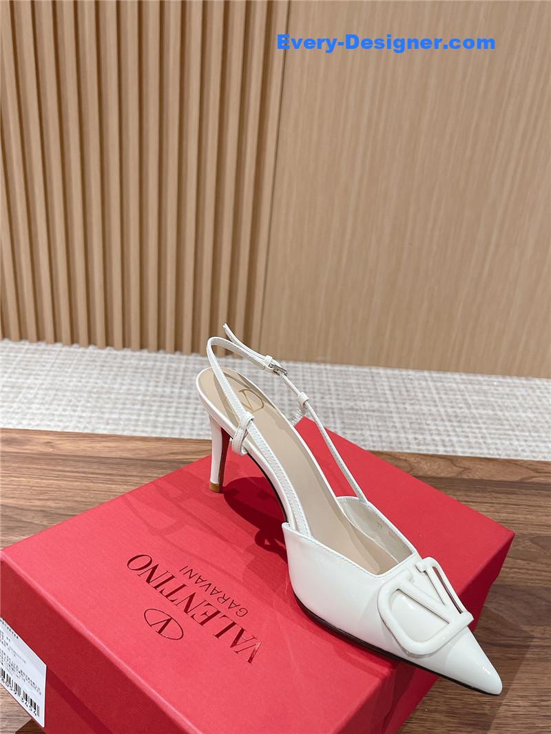 Va1e*ntin0 v buckle kitten heel sandals