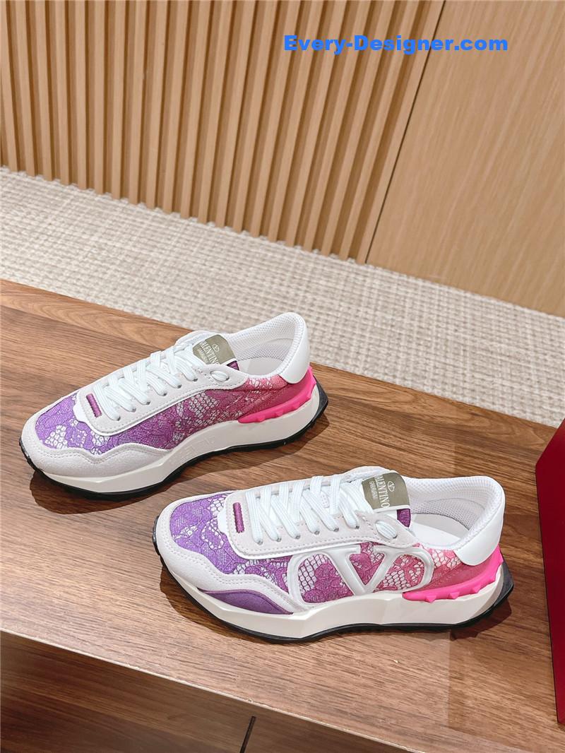 Va1e*ntin0 brand new logo letter lace sneakers