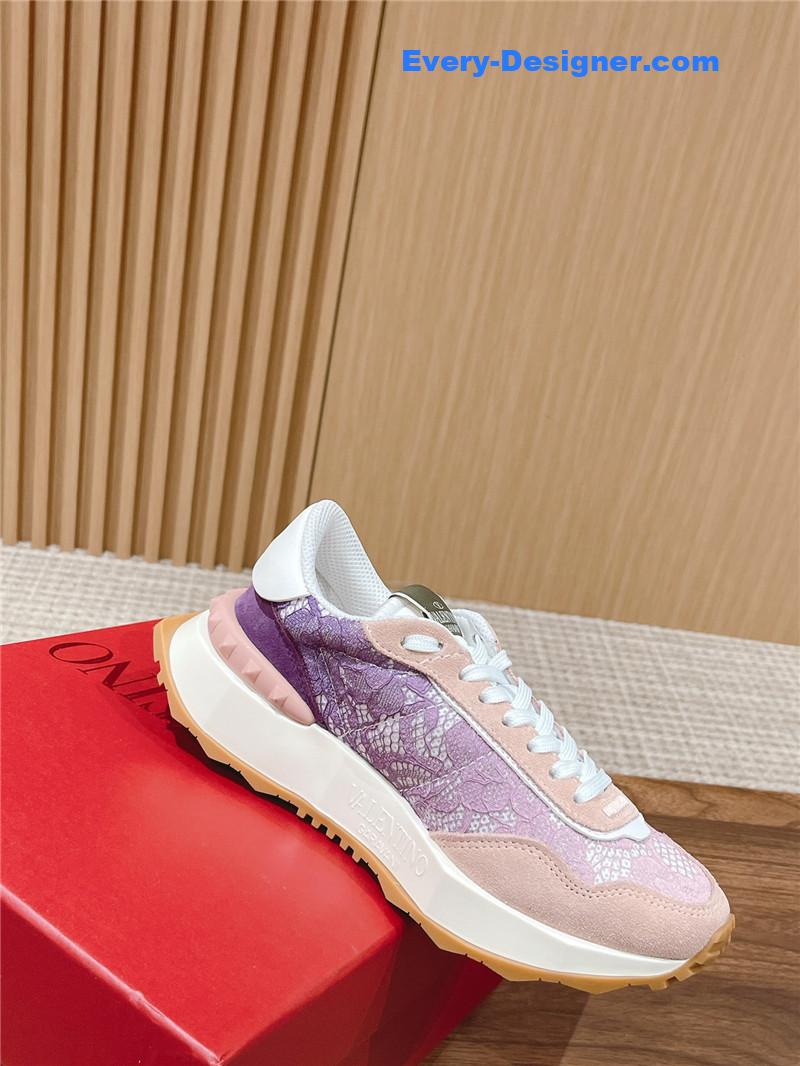 Va1e*ntin0 brand new logo letter lace sneakers