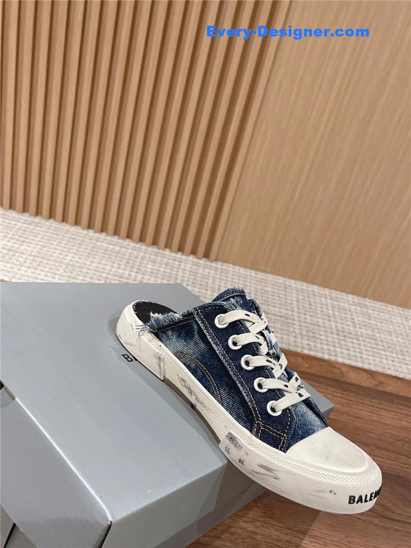 Ba1en*iaga couple’s espadrilles