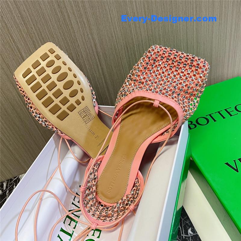 b0tt*ga ven*ta D1am0nd mesh sandals