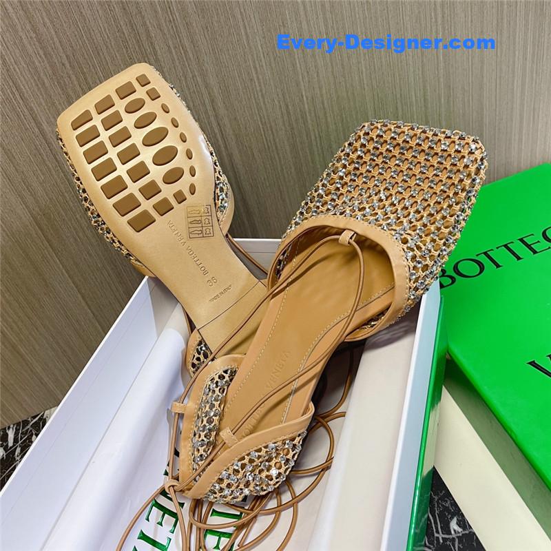 b0tt*ga ven*ta D1am0nd mesh sandals