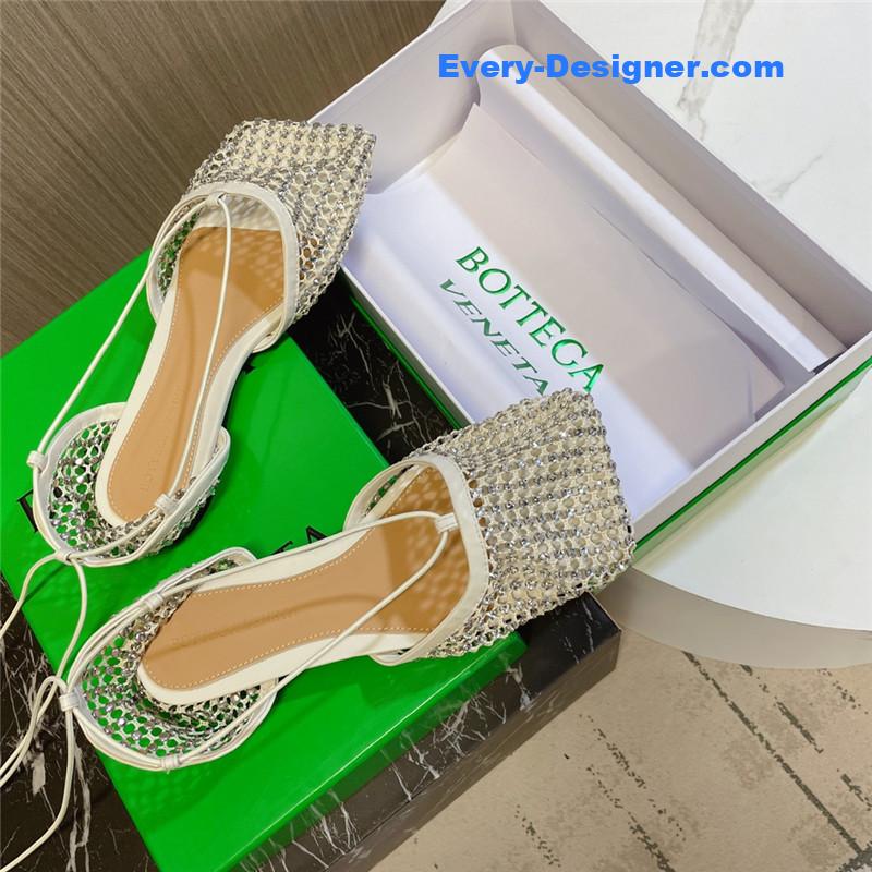 b0tt*ga ven*ta D1am0nd mesh sandals