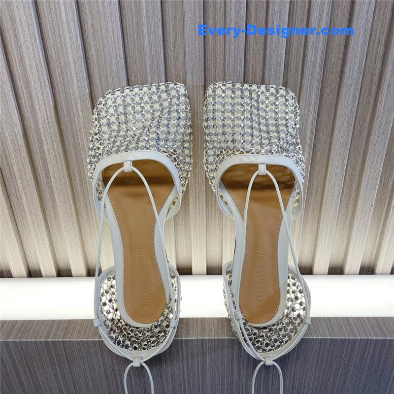 b0tt*ga ven*ta D1am0nd mesh sandals