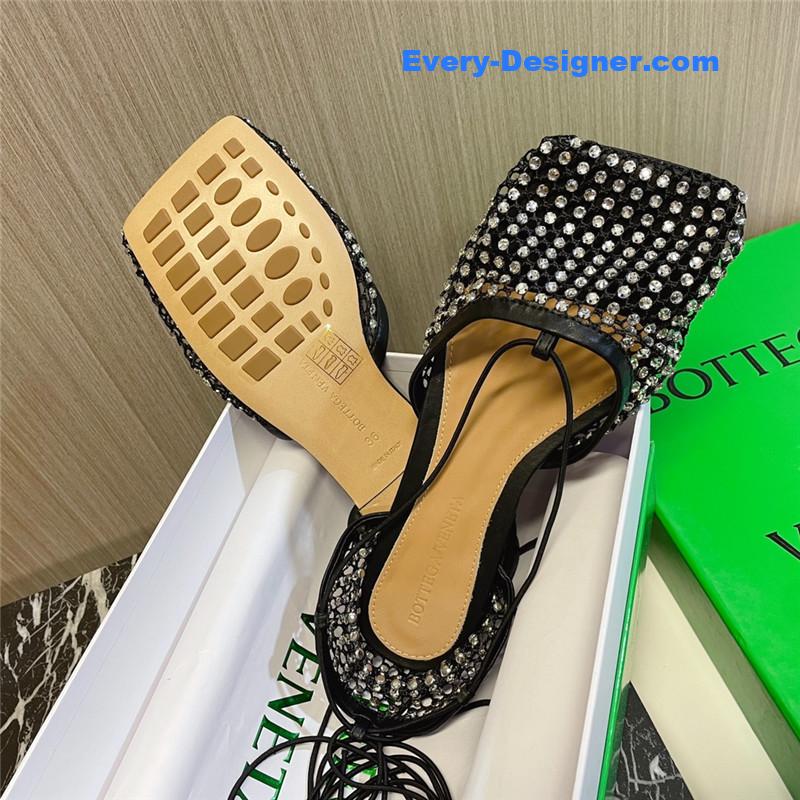 b0tt*ga ven*ta D1am0nd mesh sandals