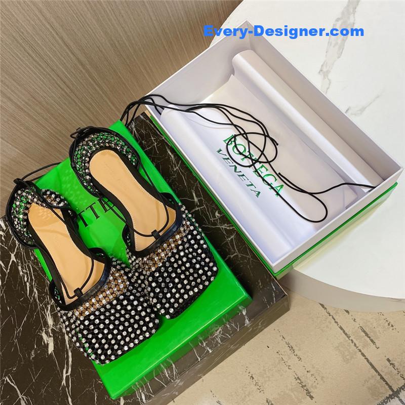 b0tt*ga ven*ta D1am0nd mesh sandals