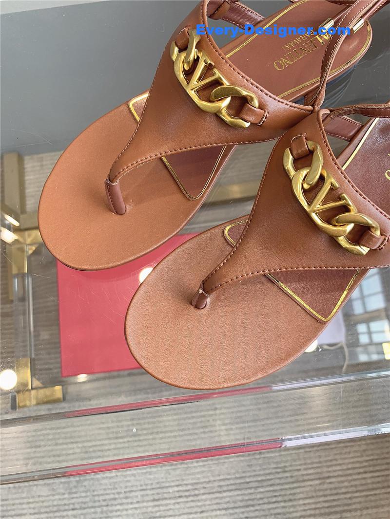 Va1e*ntin0 new strappy flat sandals