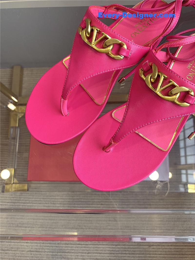 Va1e*ntin0 new strappy flat sandals
