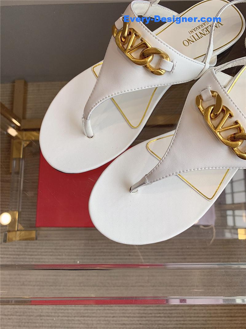 Va1e*ntin0 new strappy flat sandals