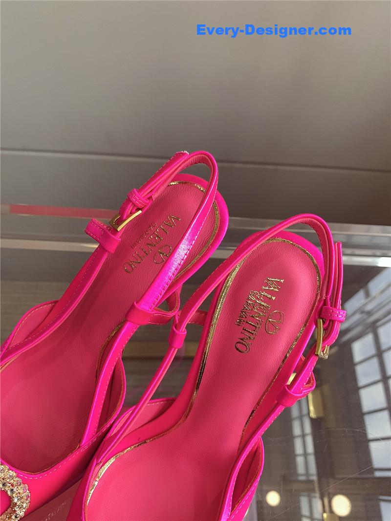 Va1e*ntin0 new sky high heels